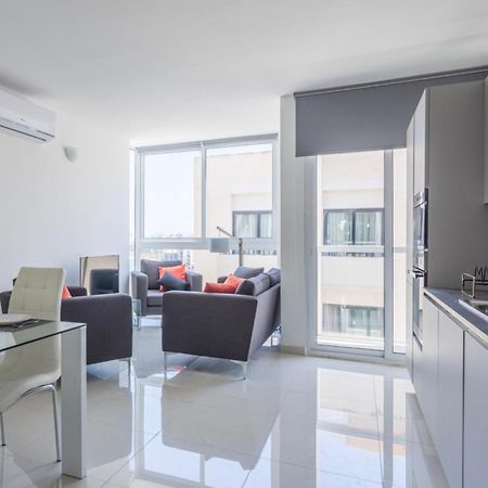 Saint Julian - Lovely Apartment With Terrace - Cityapartmentstay San Ġiljan Buitenkant foto