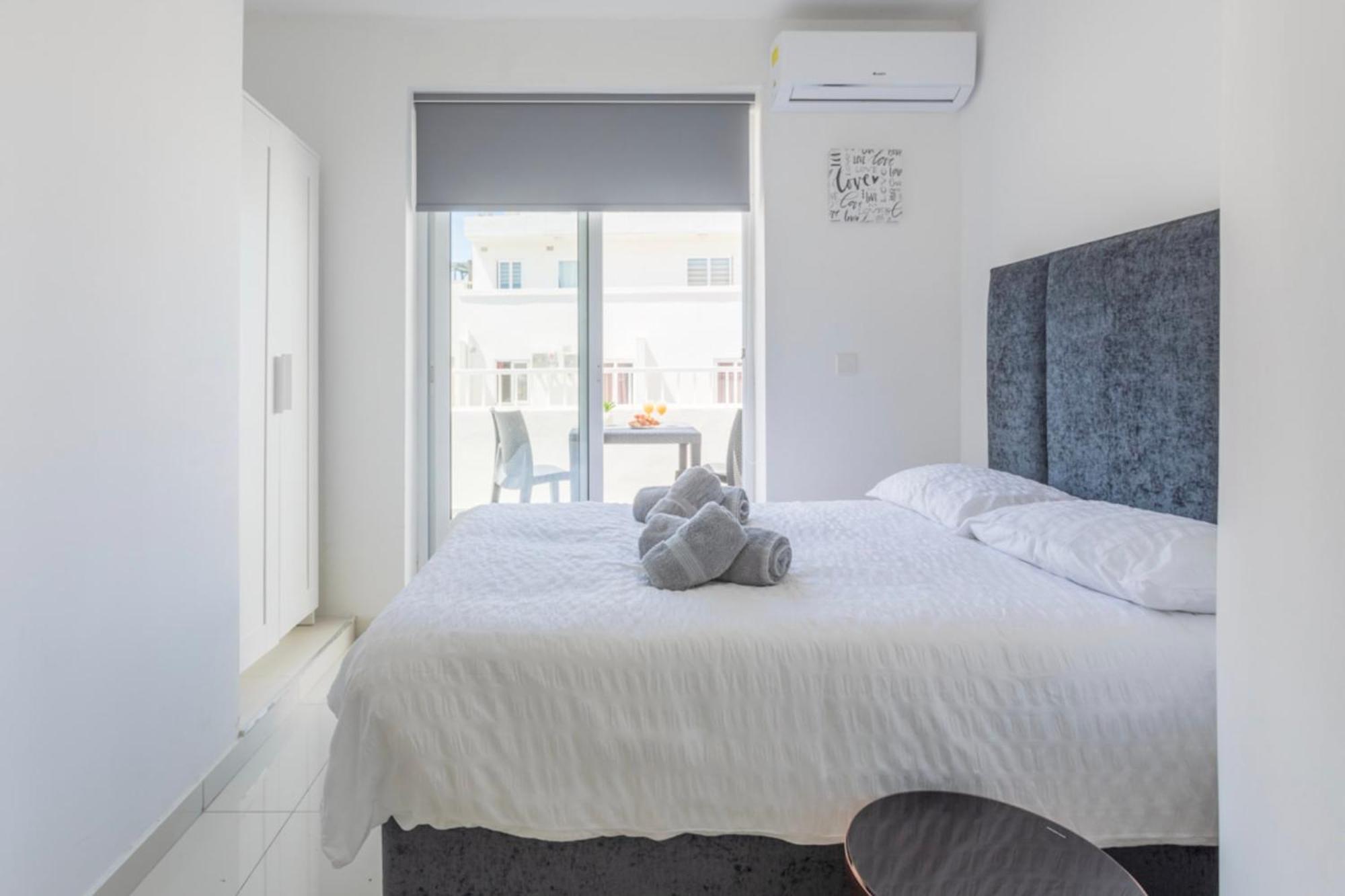 Saint Julian - Lovely Apartment With Terrace - Cityapartmentstay San Ġiljan Buitenkant foto