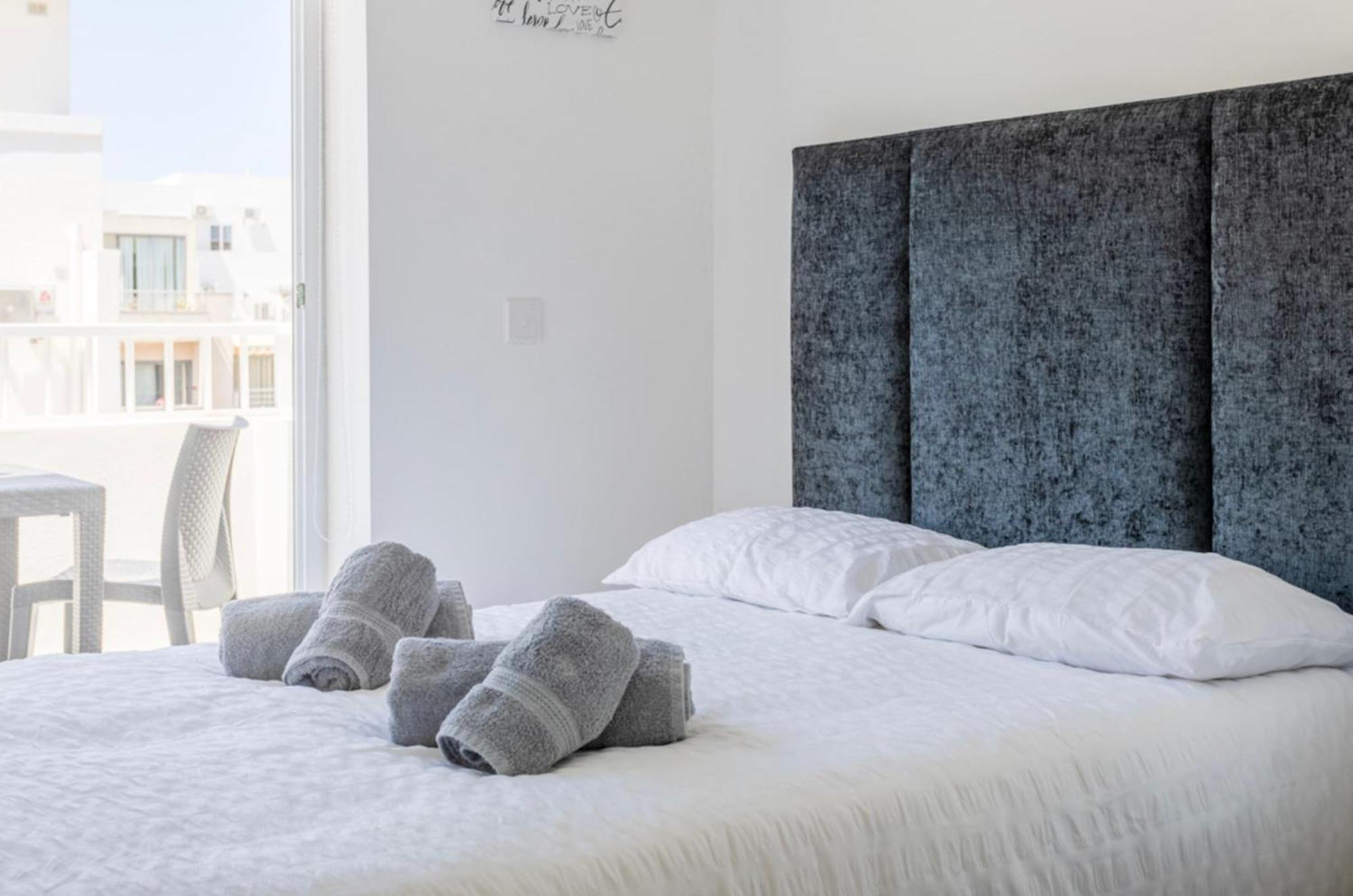 Saint Julian - Lovely Apartment With Terrace - Cityapartmentstay San Ġiljan Buitenkant foto
