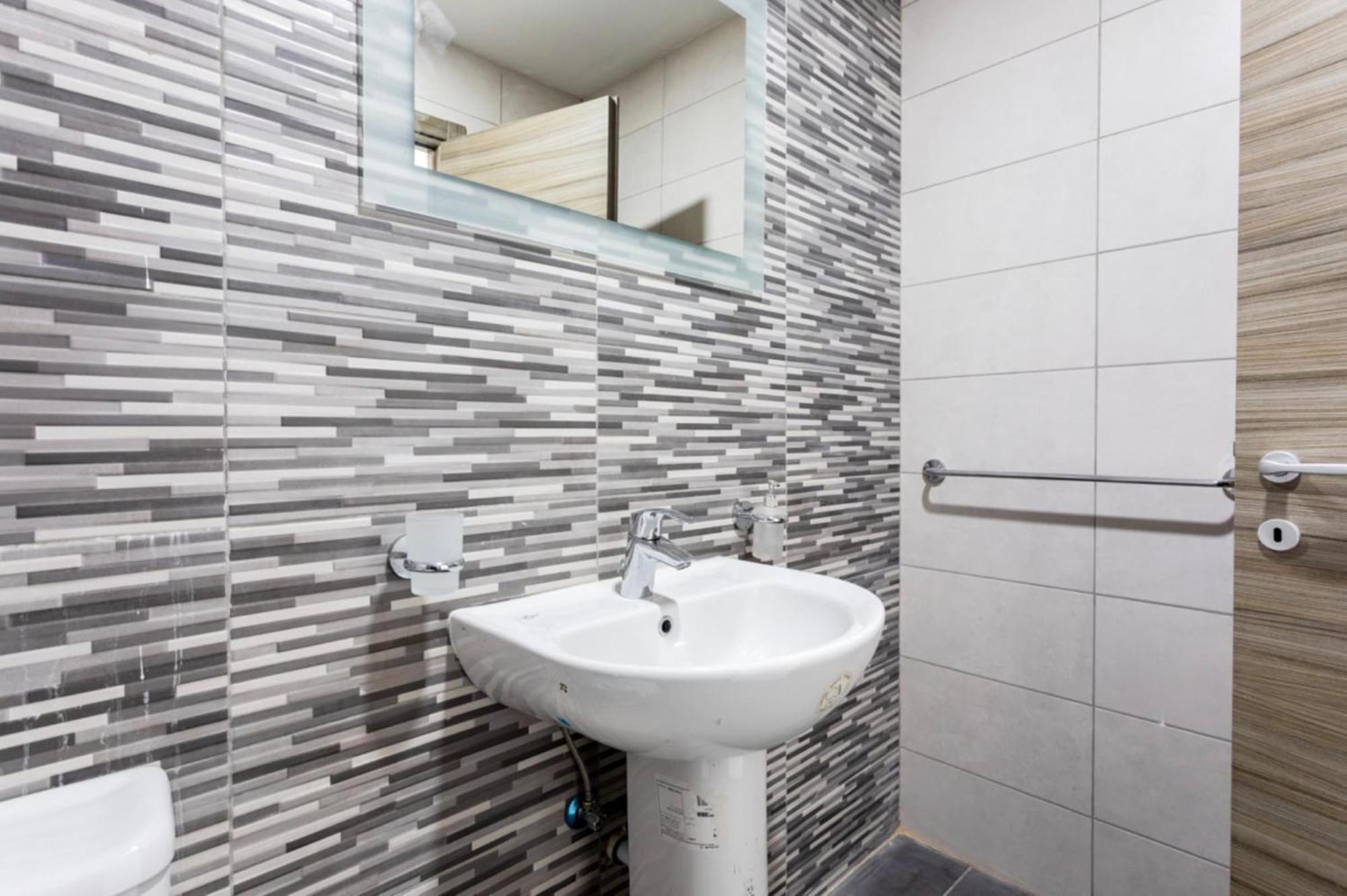 Saint Julian - Lovely Apartment With Terrace - Cityapartmentstay San Ġiljan Buitenkant foto