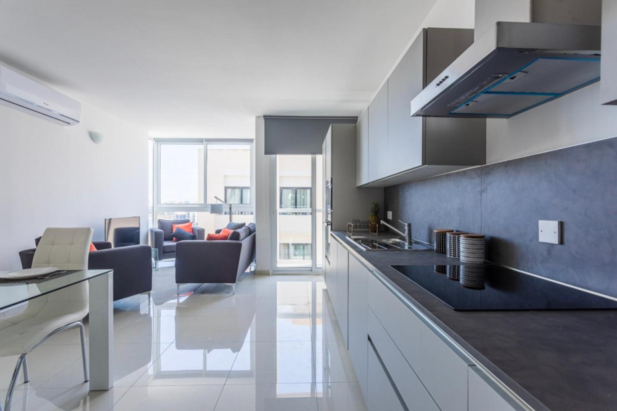 Saint Julian - Lovely Apartment With Terrace - Cityapartmentstay San Ġiljan Buitenkant foto