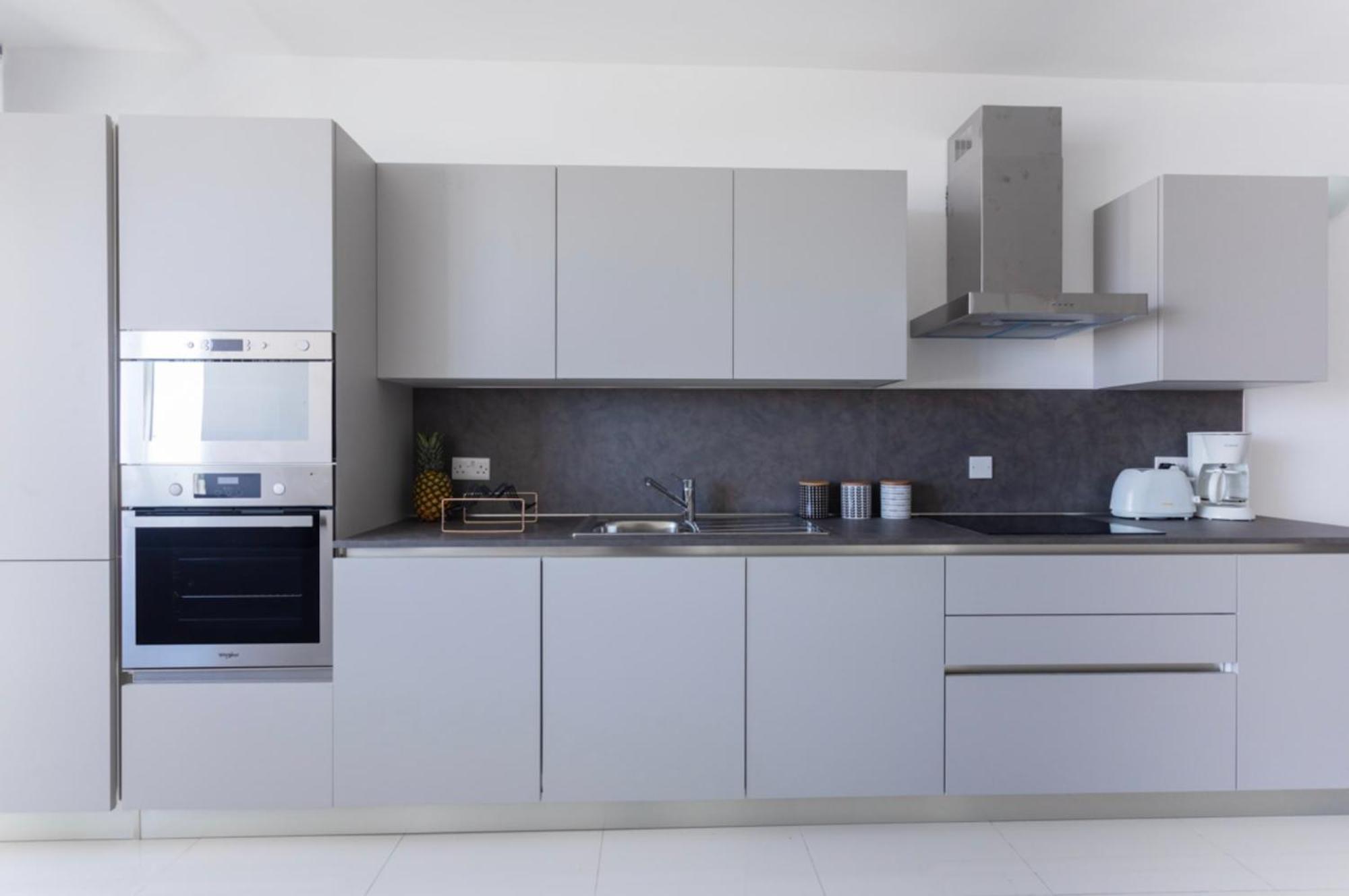 Saint Julian - Lovely Apartment With Terrace - Cityapartmentstay San Ġiljan Buitenkant foto